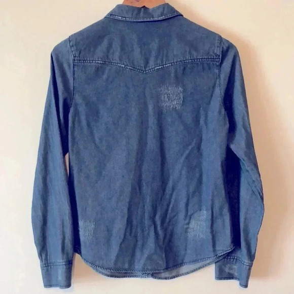 Miley Cyrus Max Azria Collab Denim Distressed Detail Top Brass Snaps - Picture 2 of 8